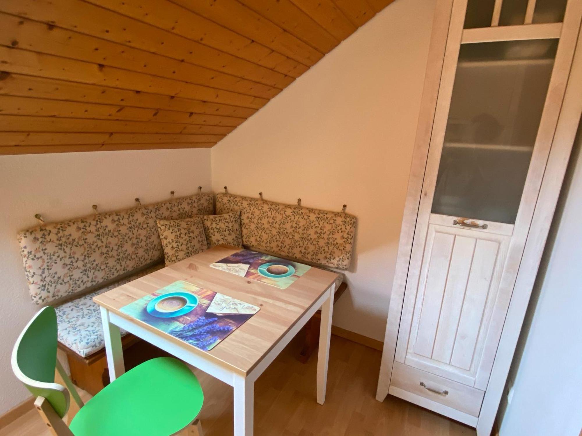 Appartement Haus Am Sonnenhuegel à Bad Urach Extérieur photo