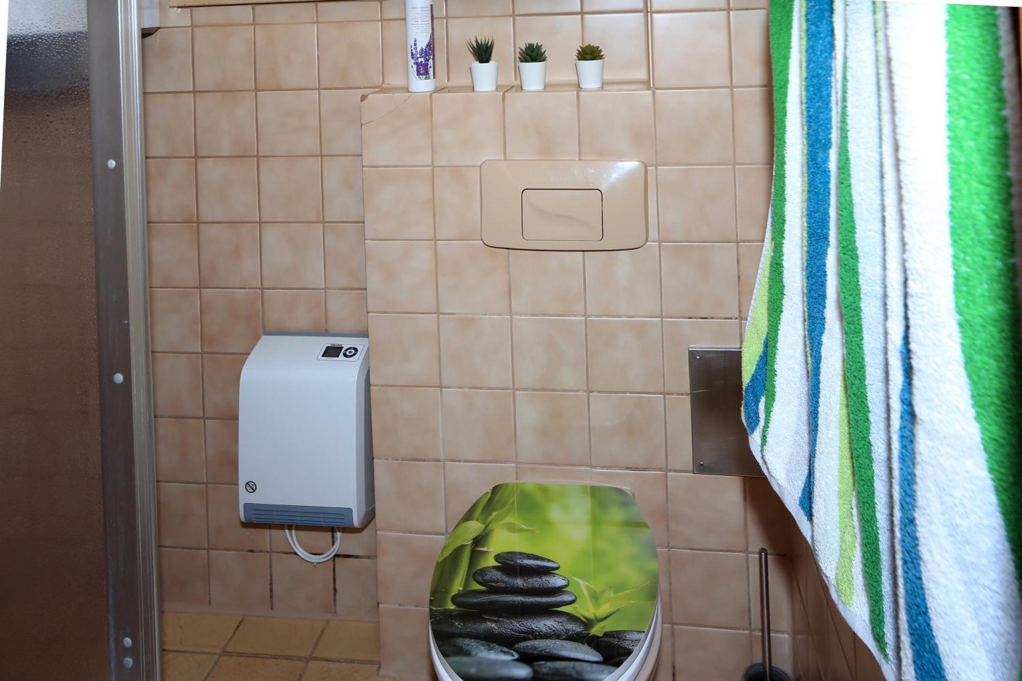 Appartement Haus Am Sonnenhuegel à Bad Urach Extérieur photo